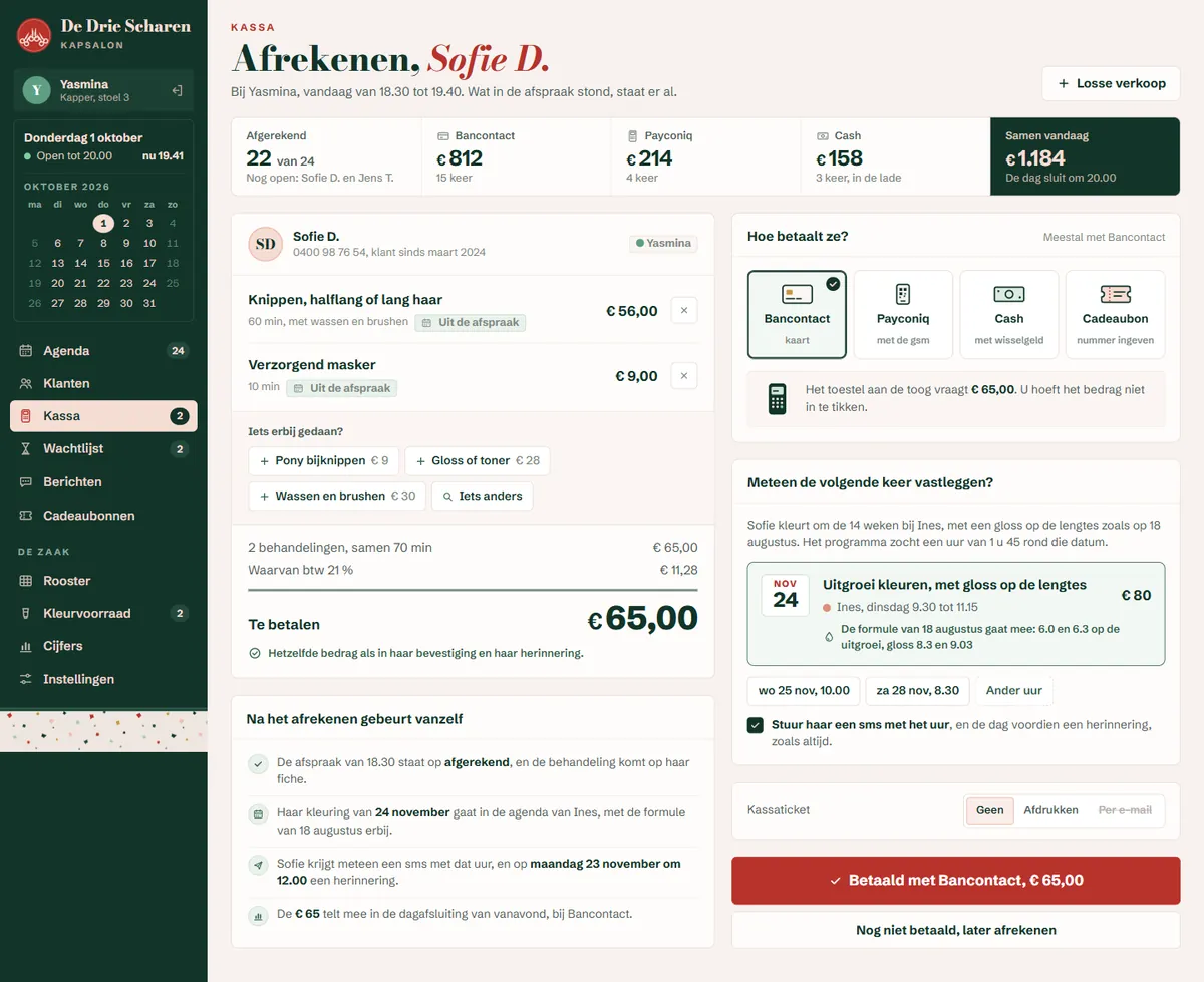 Afrekenen in het programma voor een kapsalon, de hele pagina op een groot scherm